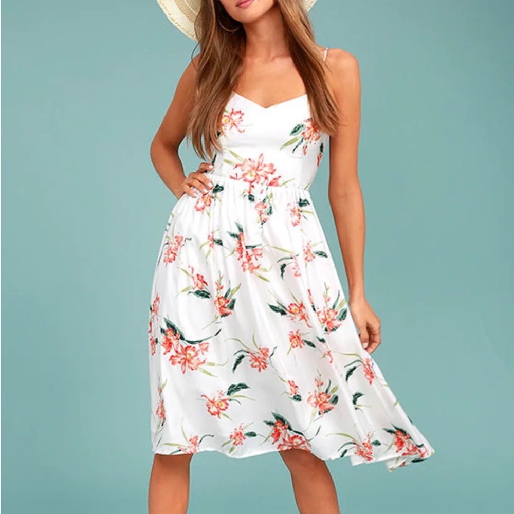 BB DAKOTA Lila White Floral Print Midi Dress